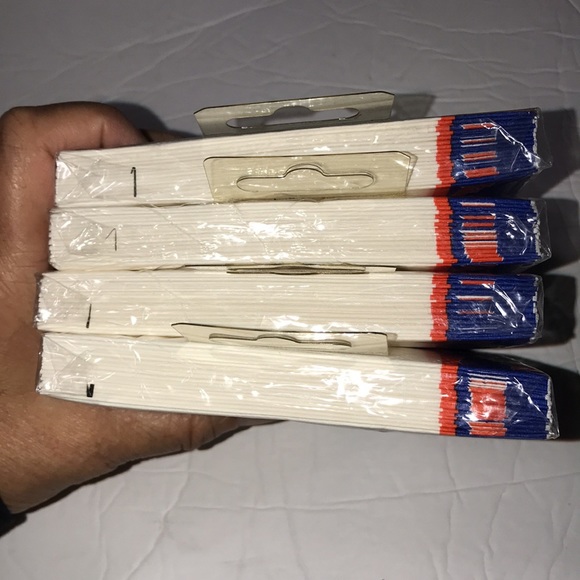 NIP Set/4 Gator Napkins - Picture 3 of 5